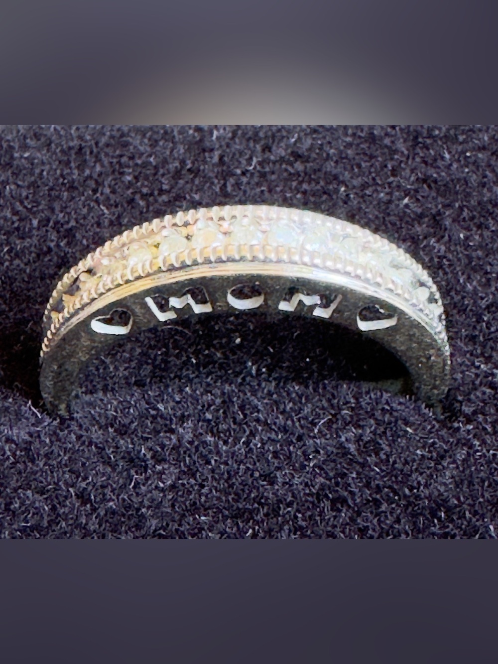 Vintage 10K White Gold 1/5 Carat Diamond Mom Band Ring - Size 8 - Picture 12 of 13